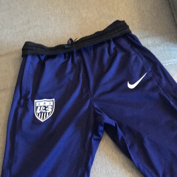 Nike fitted USA Capri soccer pants USWNT - Picture 2 of 8